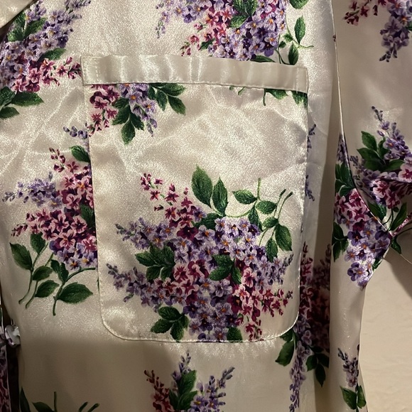 VICTORIA’S SECRET Satin Shirt - Picture 3 of 5